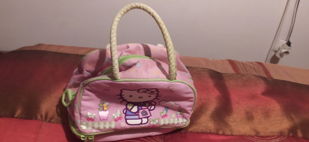 Lancheira térmica hello Kitty