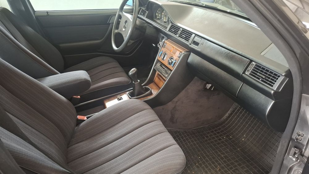 Vendo Mercedes 124 E200 gasolina