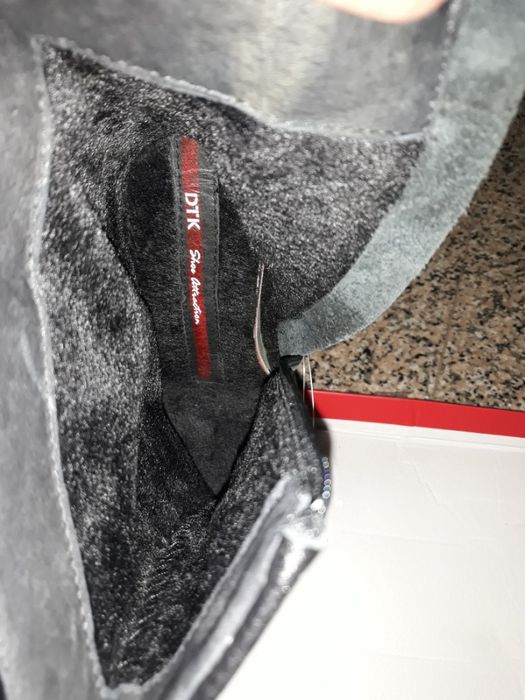 Botas com salto incorporado DTK - NOVAS