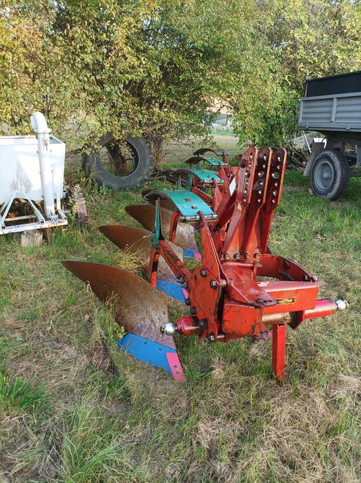 Sprzedam pług Kverneland 4 skibowy z zabezpieczeniem resorowym 16 "