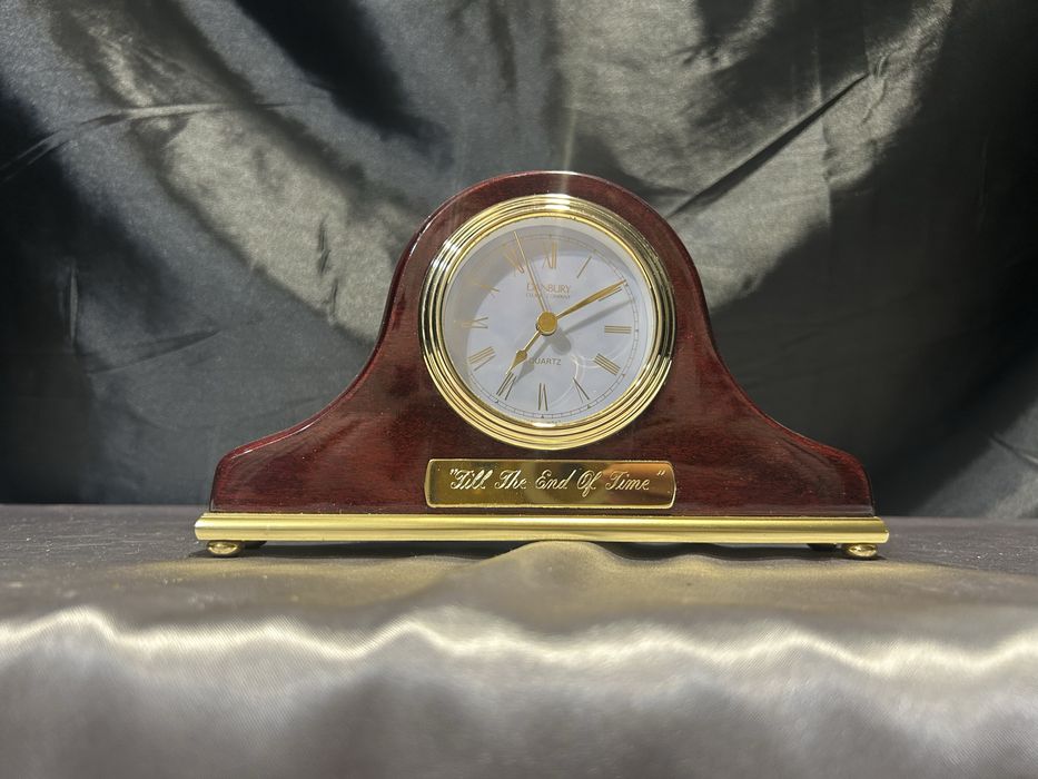 Zegarek DANBURY – Elegancki Zegarek Kominkowy