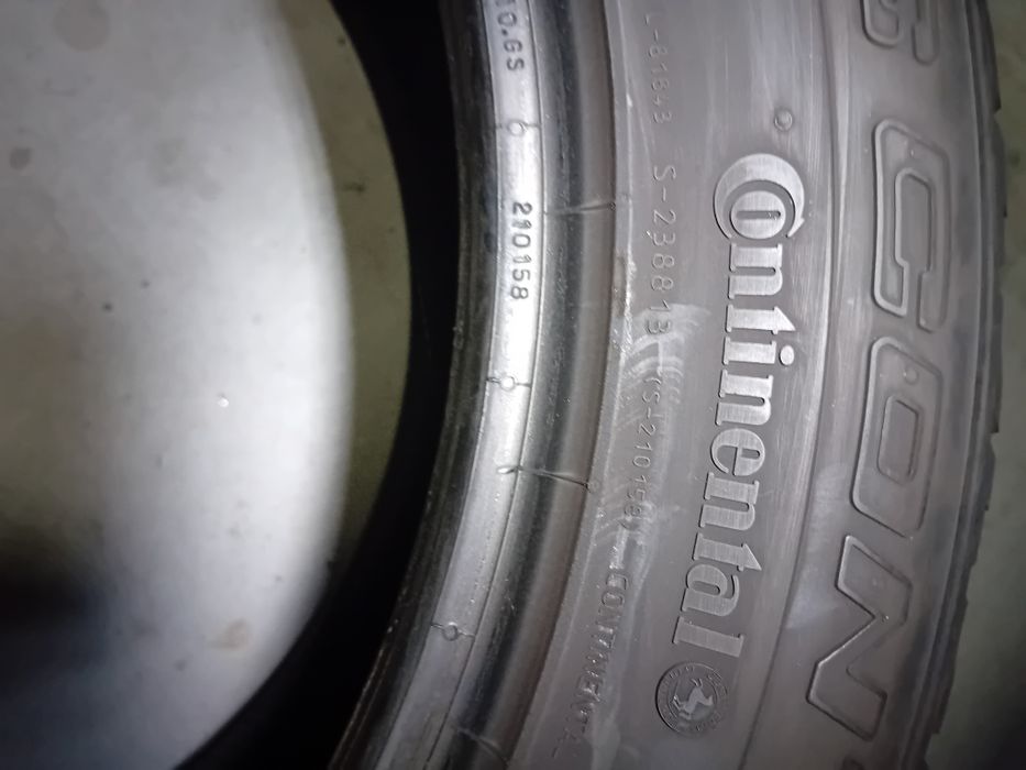 Pneu continental 235/55/19