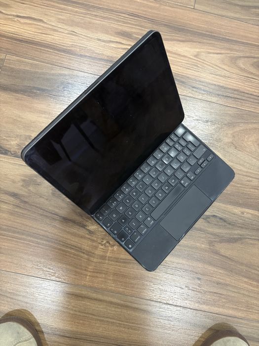 Ipad pro 11’’ com capa incluida