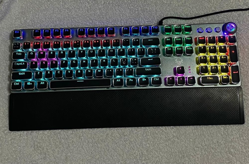 Teclado gamer Mecanico JP-JX300 RGB 108 teclas + apoio de pulso