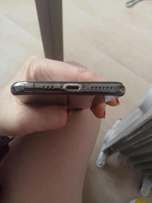 Iphone XS ,256 GB , uszkodzony działający!