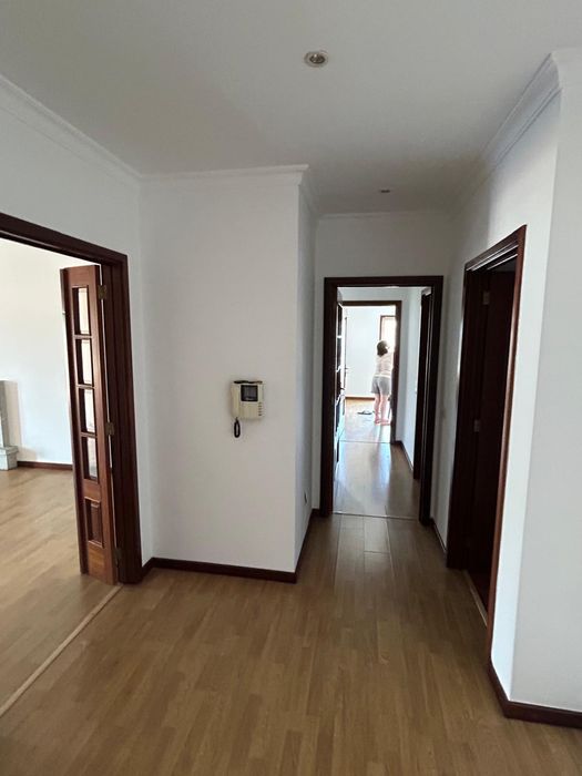 Apartamento T3 C/ terraço + varanda