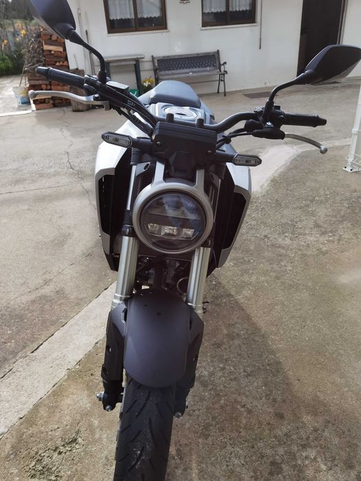 Moto Honda CB125R Praticamente Vendida