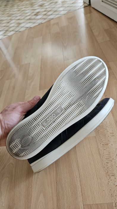 Ecco кросівки 43 розмір