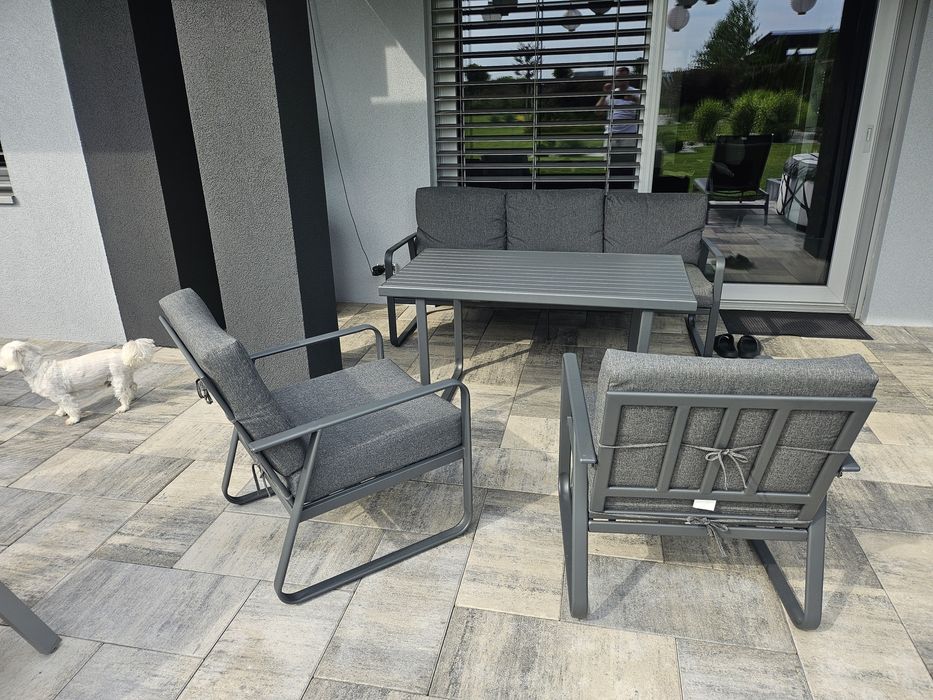 Zestaw mebli ogrodowych