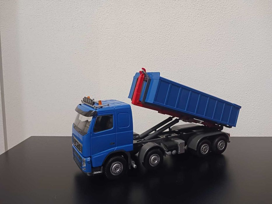 Camião emek 1/25