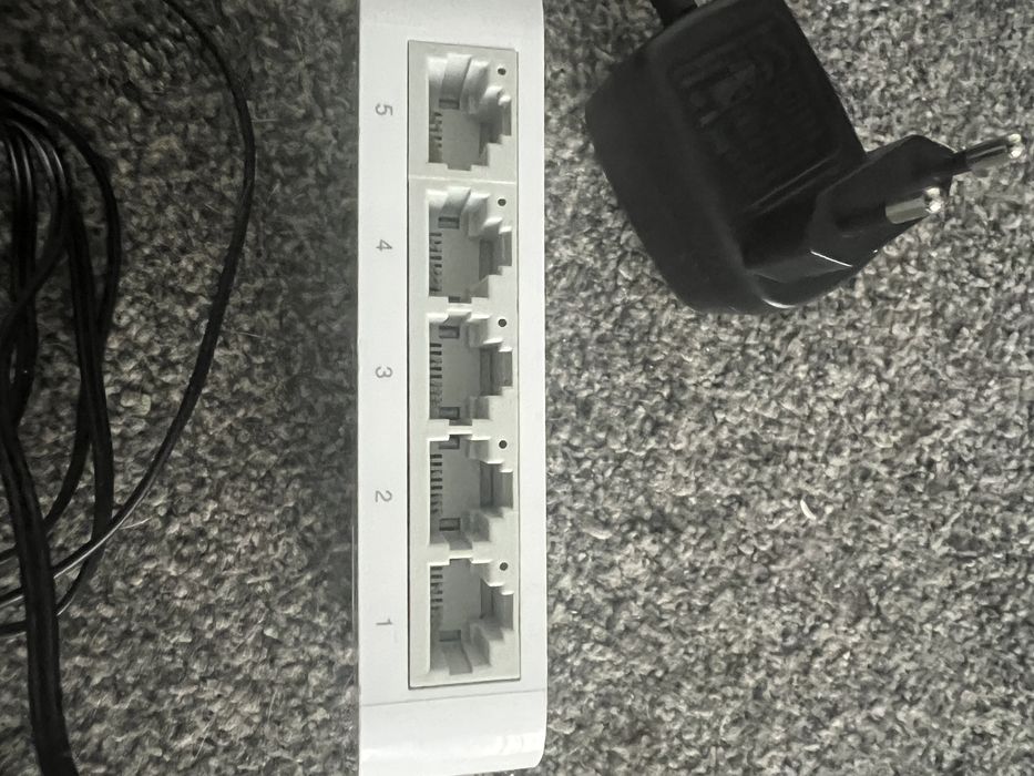 Przełącznik sieciowy (switch) TP-Link TL-SF1005D