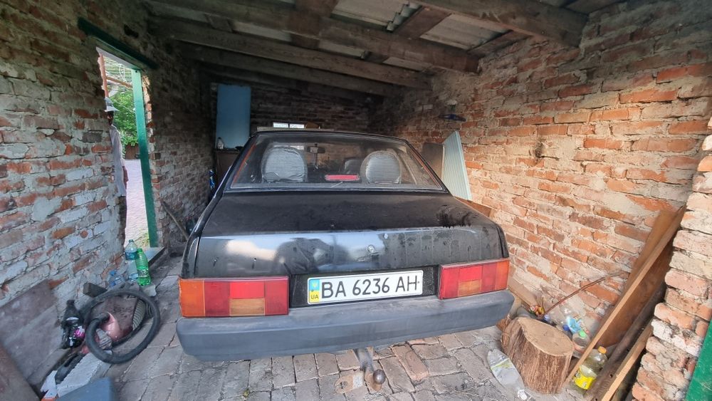 Продам ваз 21099 2008 год 2000 у.е.