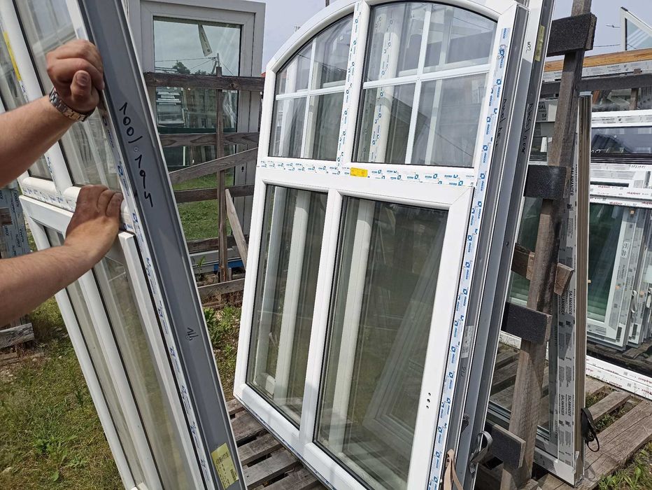 Okno pcv łukowe 145/207 białe