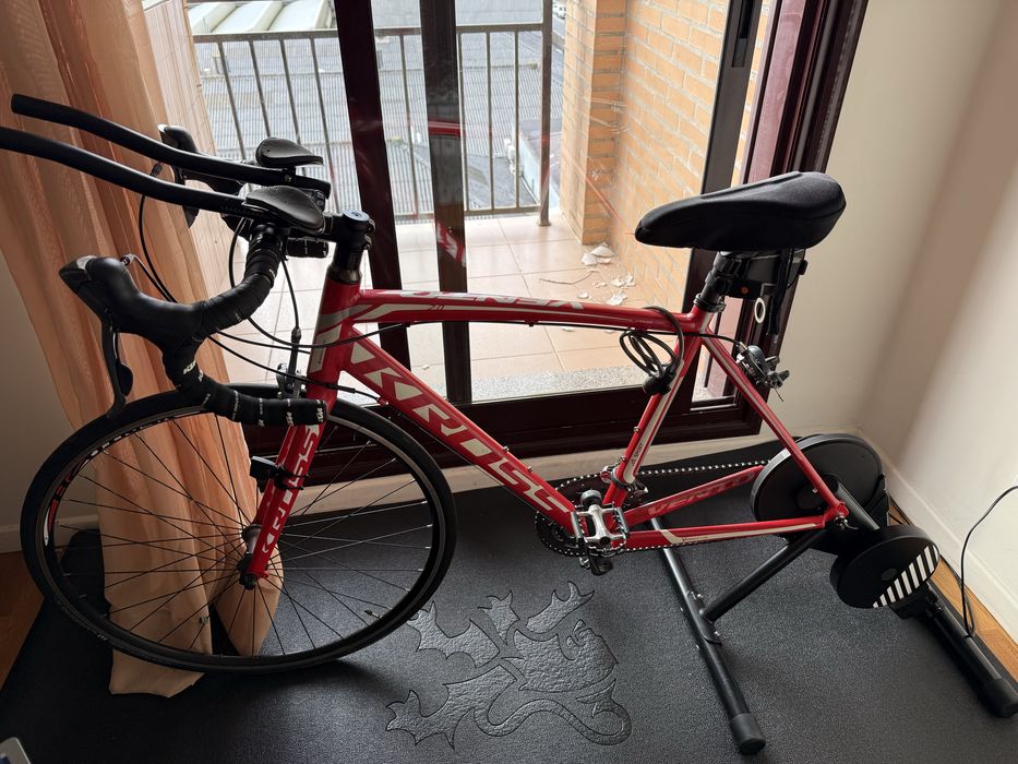 Bicicleta estrada + rolo van rysel