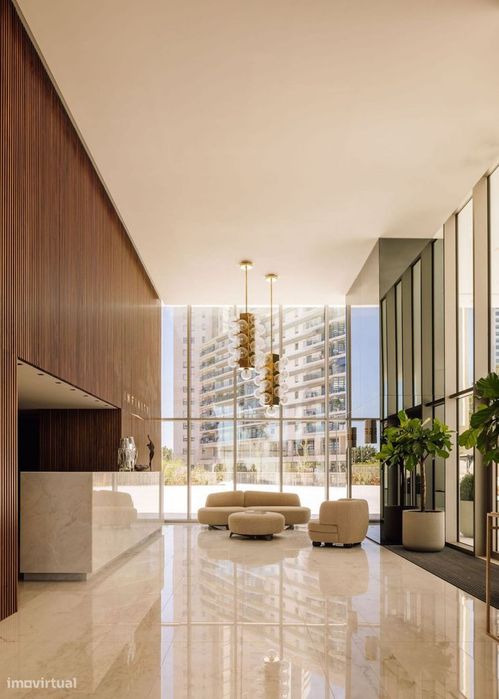 Apartamento T4 + 1 com piscina, Nova Campolide, Lisboa