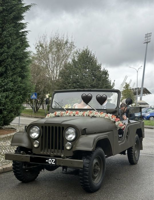Aluger Jeep Willys 7Lugares