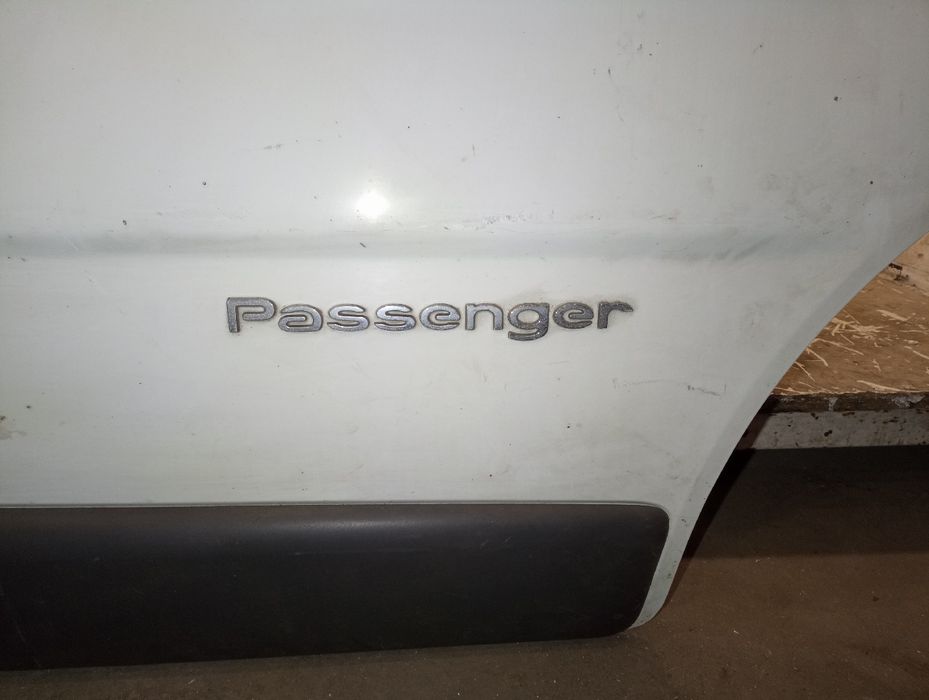 Porta frente esquerda - renault trafic ii caixa (fl) | 01 -