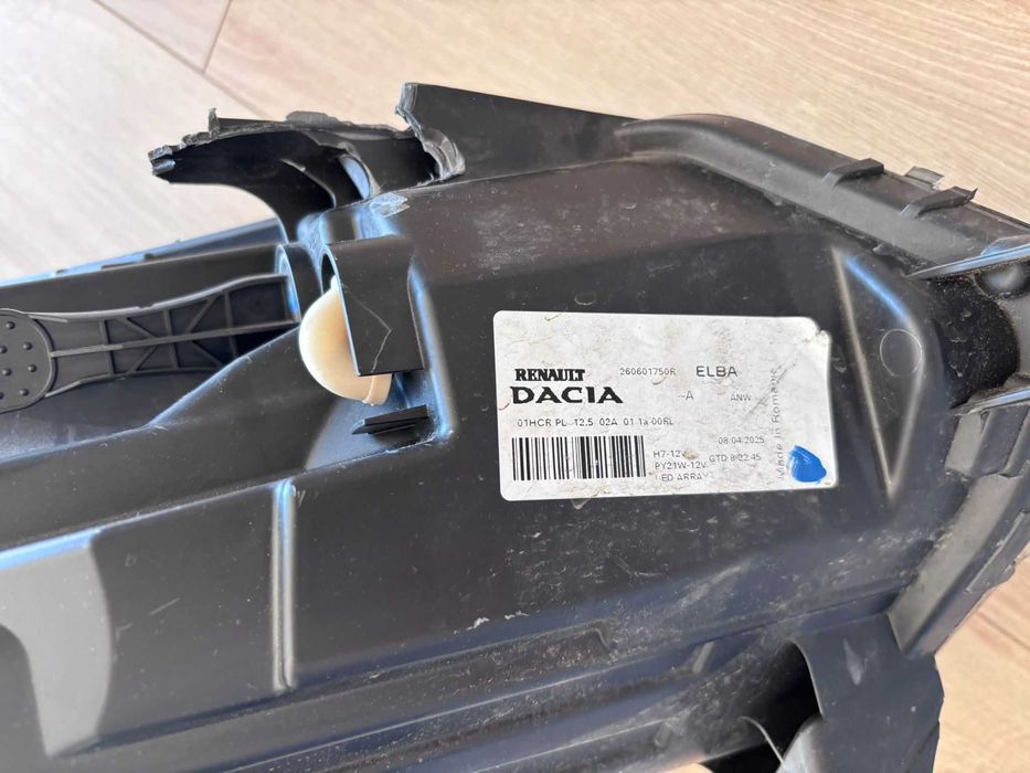 Lampy przednie Dacia Jogger ,2025r
