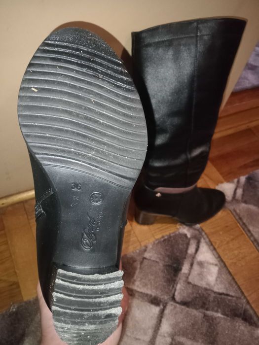 Чоботи жіночі зимові 36 р. Шкіра.