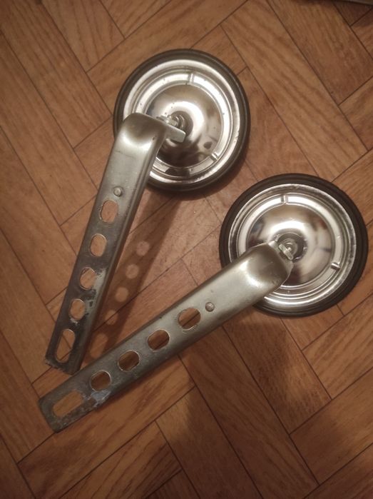 Дополнительные страховочные колёса на велосипед