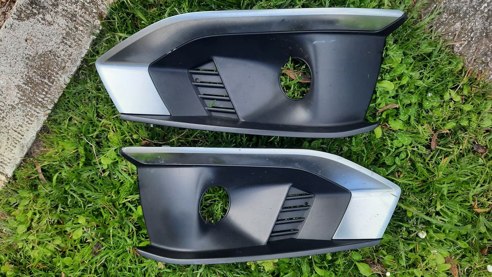 Audi A4 35TDI b9 grelhas frontais originais