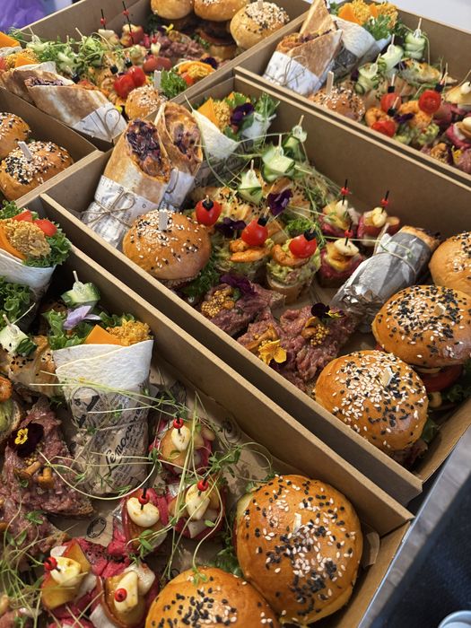 Domowy catering na każdą okazję/ Ciasta