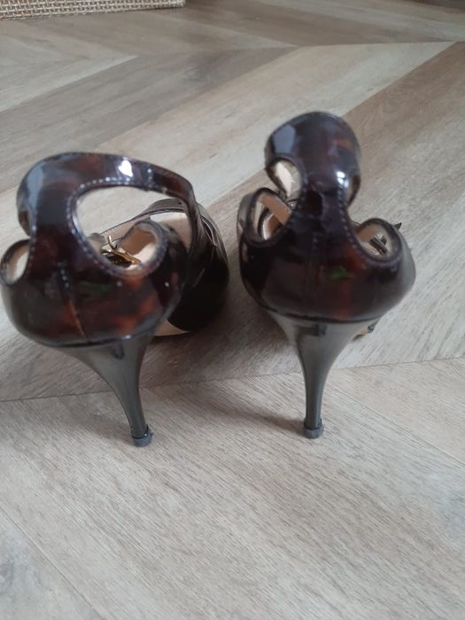 Sapatos novos Giuseppe zanoti