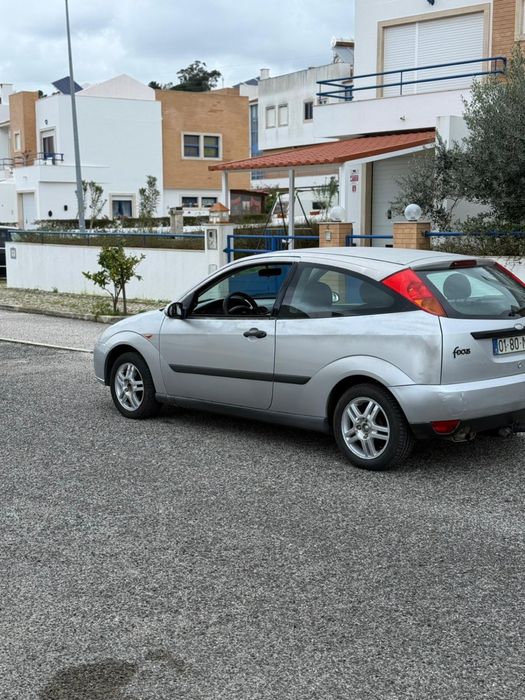 1999 Ford Focus 1.4 16v gasolina Carro Barato!!