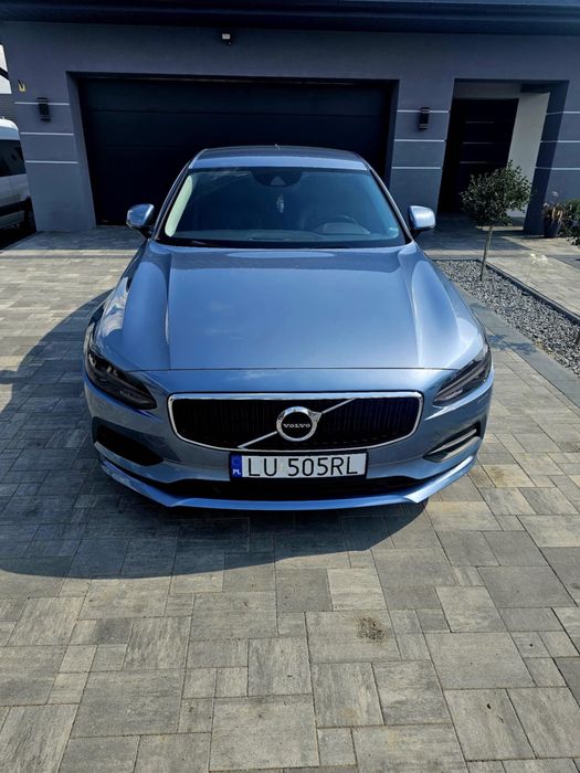 Volvo s90 momentum