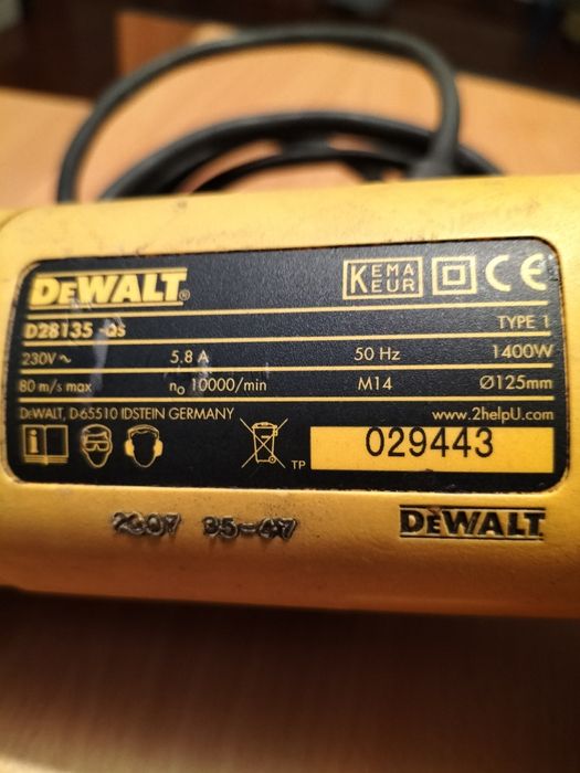 Rebarbadora DeWalt de 1400w