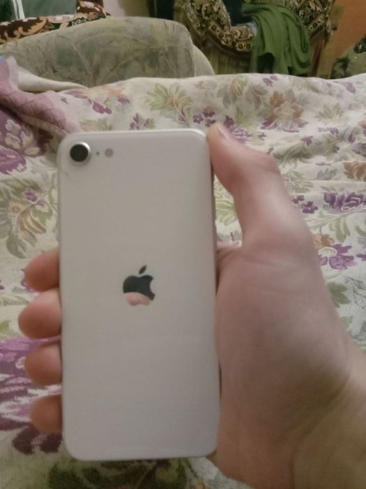 КОМПЛЕКТ Iphone SE 2020 (ген2) 128gb 100% акб, неверлок, физ симка