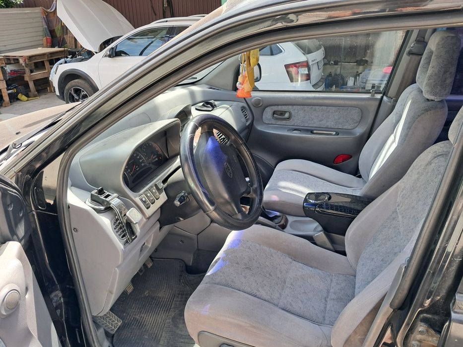 Кіа Джойс 2.0 бенз 1999рік  7 місць