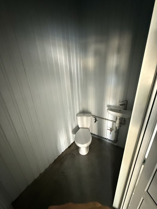 Приміщення 176 або 88 кв м (2*88кв м )