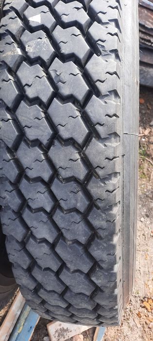 Продам резину 9× 22.5