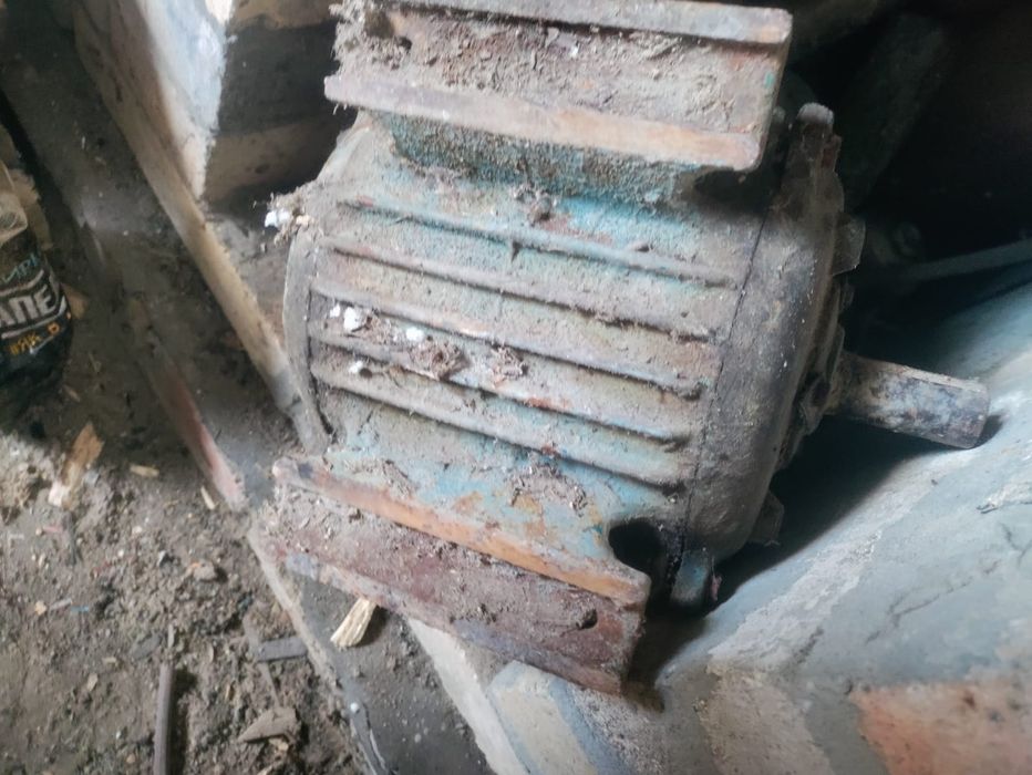 Электродвигатель  3квт 380в на пилораму