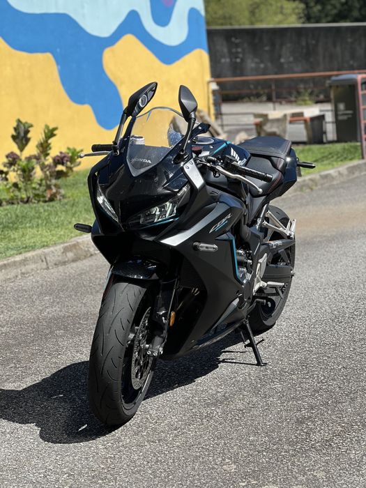 Cbr 650 r 2023 oportunidade unica