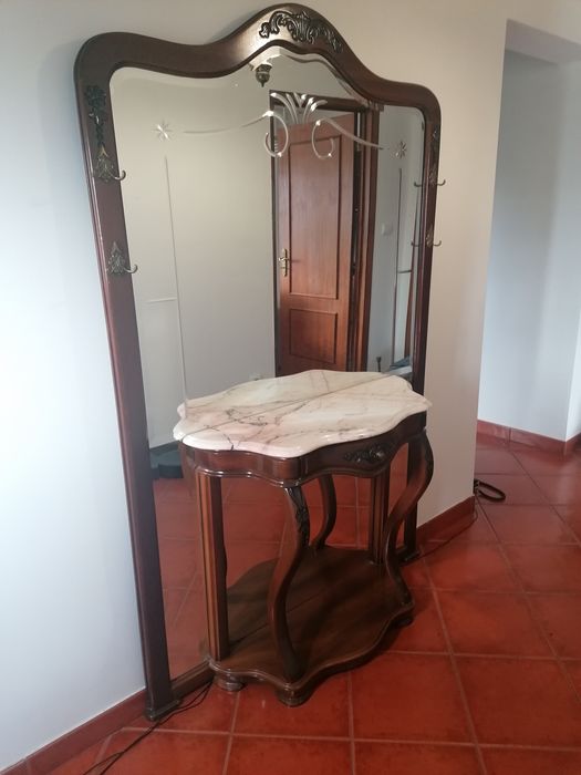 Movel de entrada / Bengaleiro