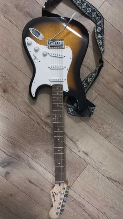 Gitara Elektryczna Fender Squier Stratocaster