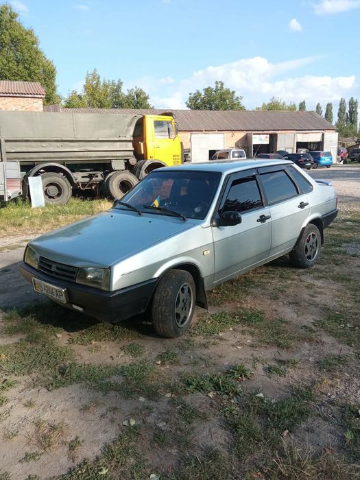 ВАЗ 21099 IDEAL.
