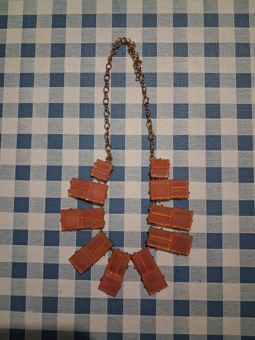 Colar rosa novo para venda