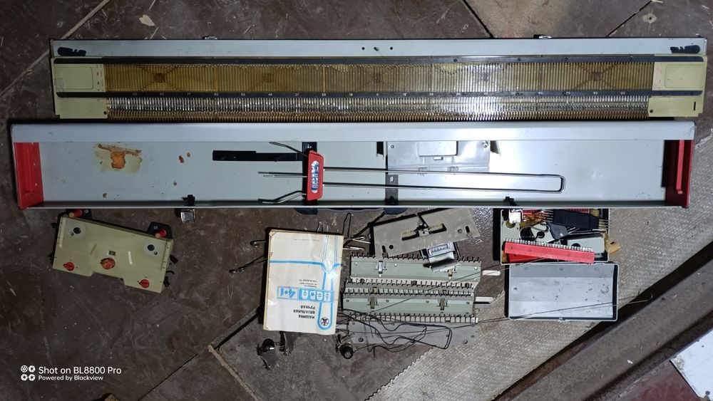 Ручна швейна машинка