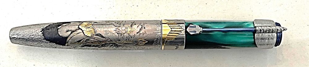 Caneta tinta permanente,"custom made" Poseidon ouro 18K e titânio