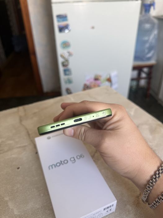 Продам Motorola g06 4/64