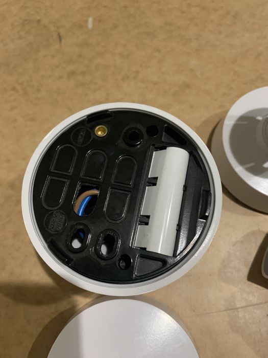 Потолочные подвесные светильники и ламподеожатели