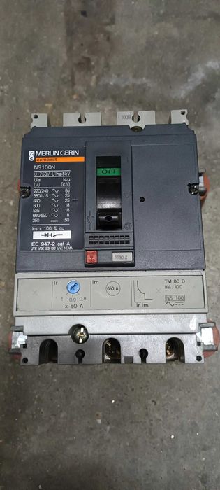 Disjuntor Merlin gerin