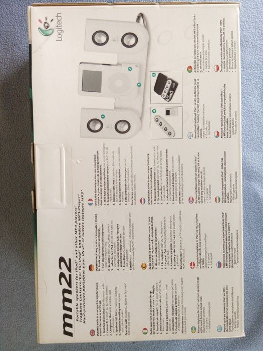 Logitech MM22 iPod Speakers64729875706755121