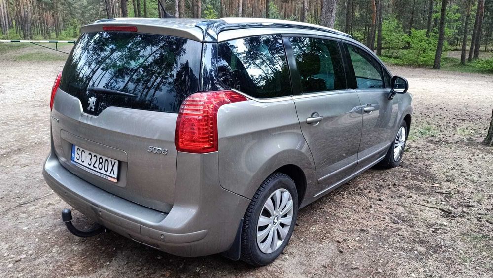 Peugeot 5008 2.0 hdi 150km wersja premium