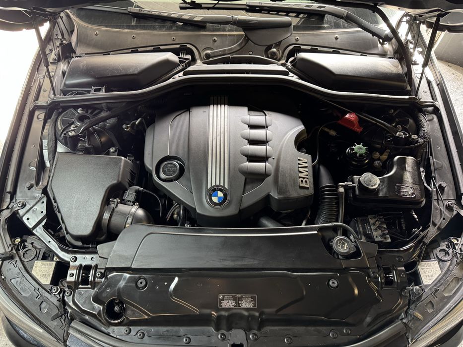 BMW 520d Touring LSI SPORT - CxAuto - 220milkm Nacional