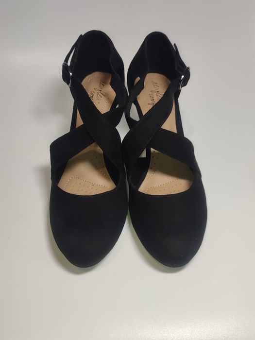 Нові туфлі бренду Dexflex Comfort