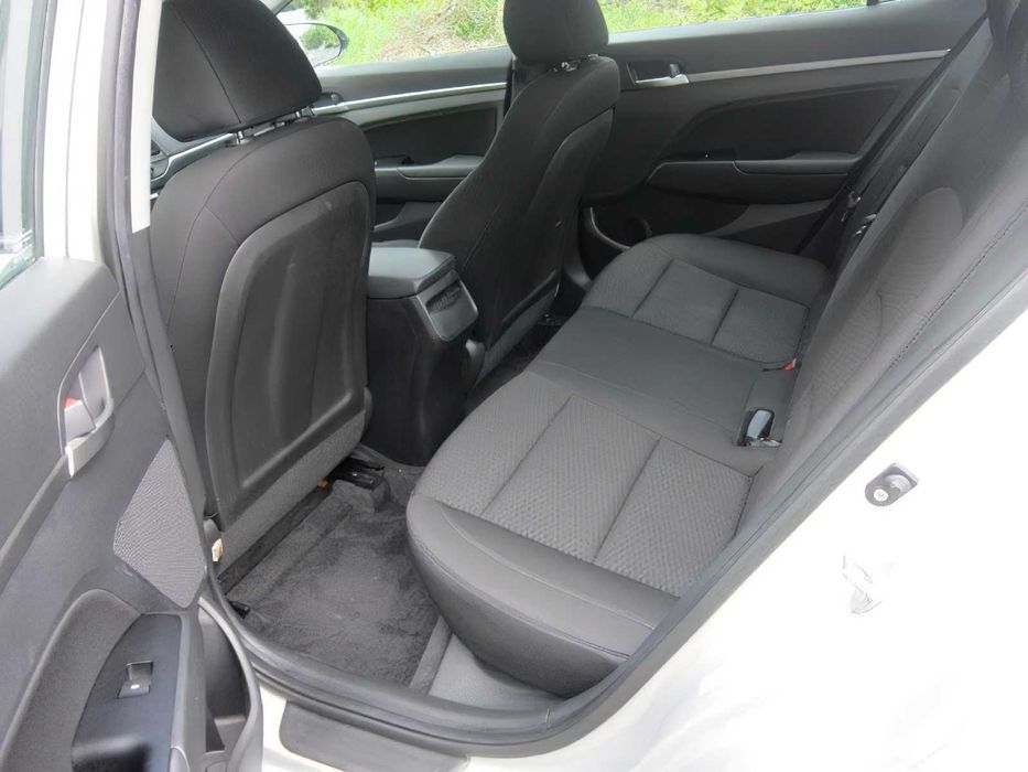 Hyundai Elantra Limited      2019
